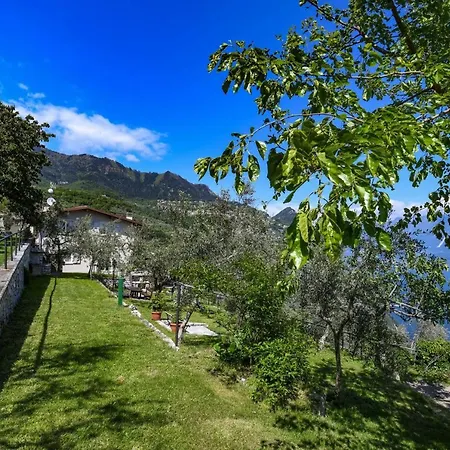 Apartment Glicine By Garda Tignale