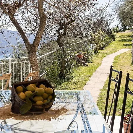 Apartment Glicine By Garda Tignale
